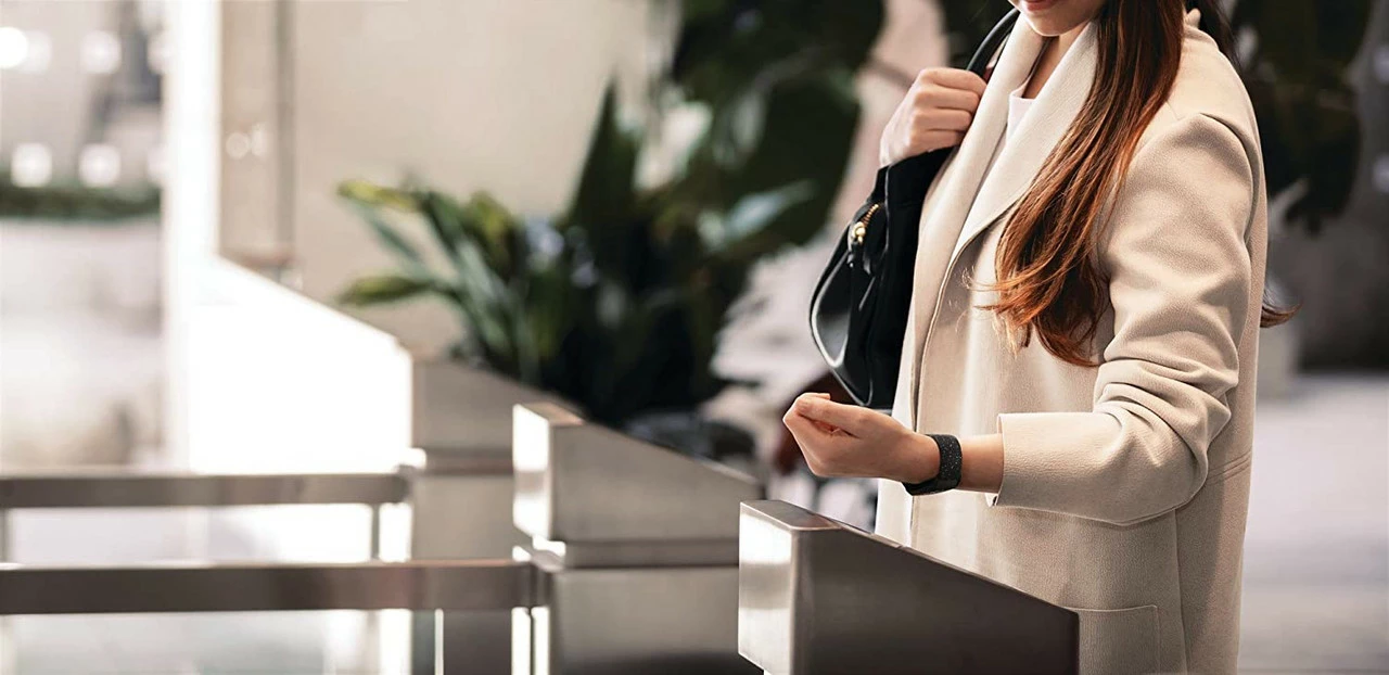 Fitbit - Charge 4 Activity Tracker GPS + Heart Rate 17 Fitbit - Charge 4 Activity Tracker GPS + Heart Rate - Image 17